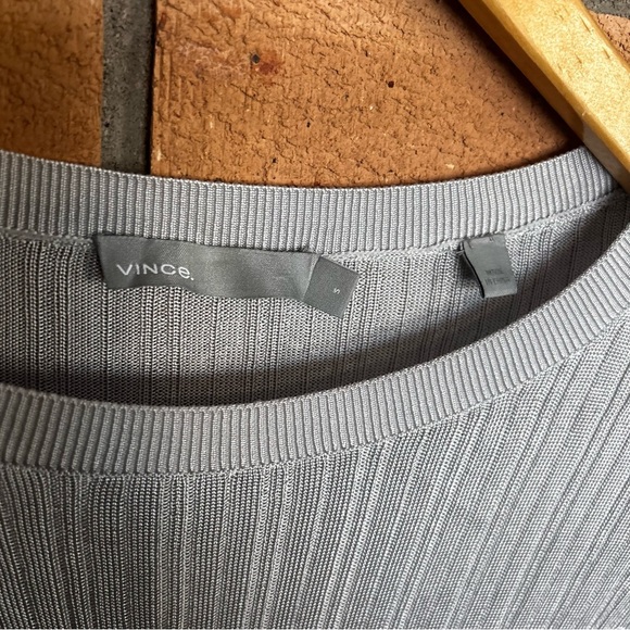 Vince Ribbed Slinky Crewneck Silver Metallic Long Sleeve Top Size Small - Picture 5 of 10